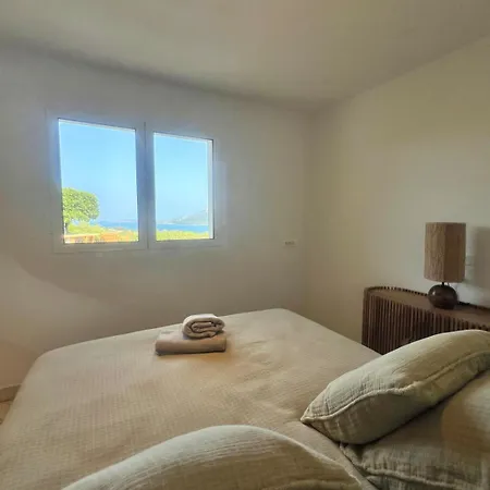 4-bedroom With Pool And Sea View Porto-Vecchio