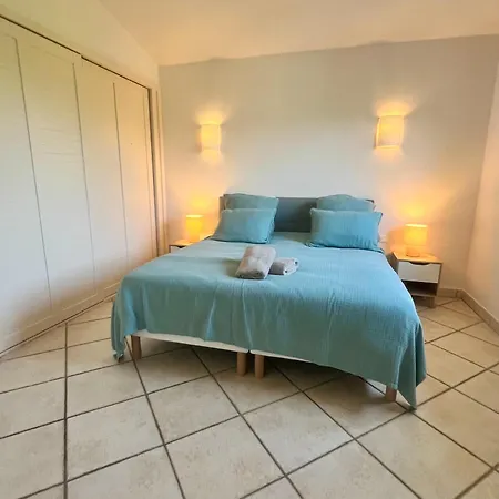 4-bedroom With Pool And Sea View Villa Porto-Vecchio