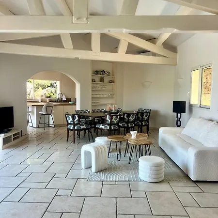 4-bedroom With Pool And Sea View Porto-Vecchio